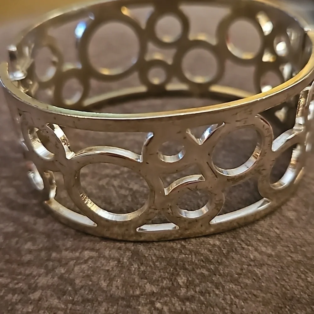 Vintage bracelet about